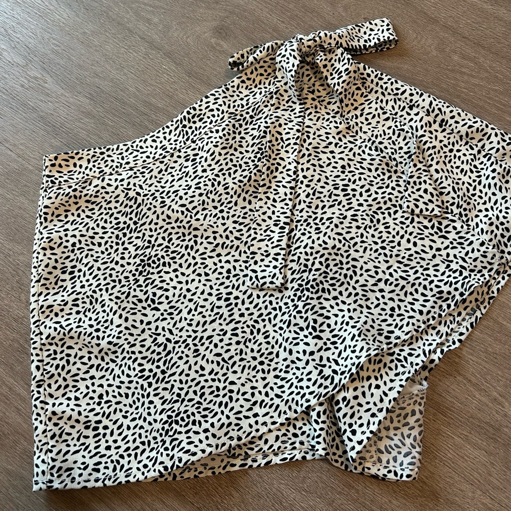 Altar'd State Black and White Wrap Skort